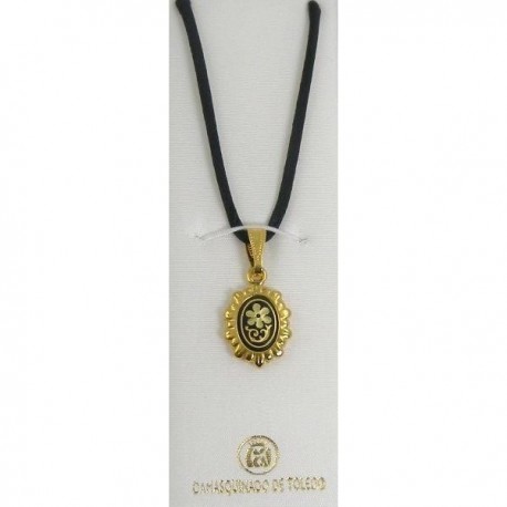 Damascene Gold Flower Oval Pendant